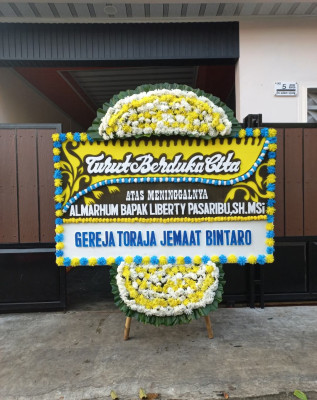 Papan Bunga Duka di Lakessi